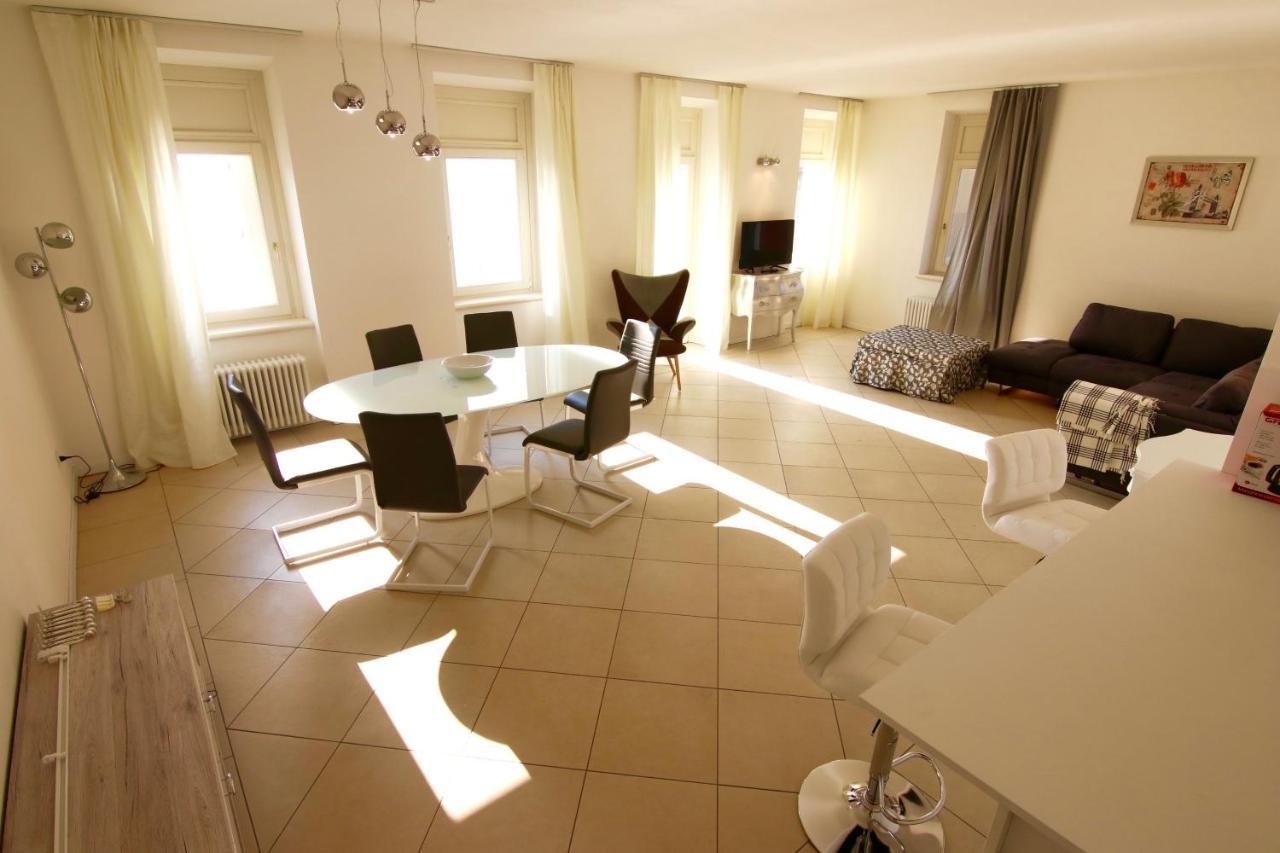 Charmante Apartament Lake Front Malcesine Eksteriør billede
