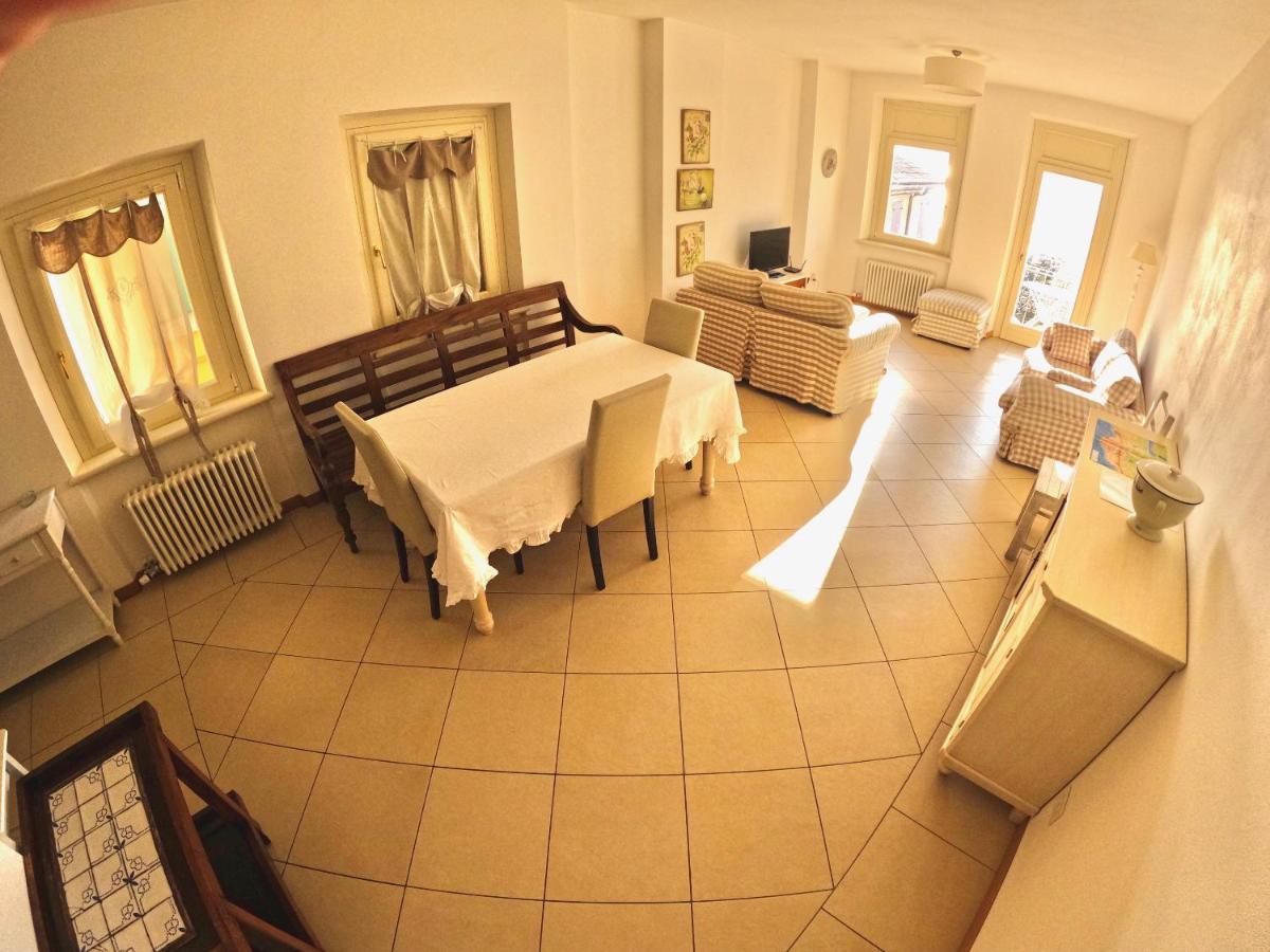 Charmante Apartament Lake Front Malcesine Eksteriør billede